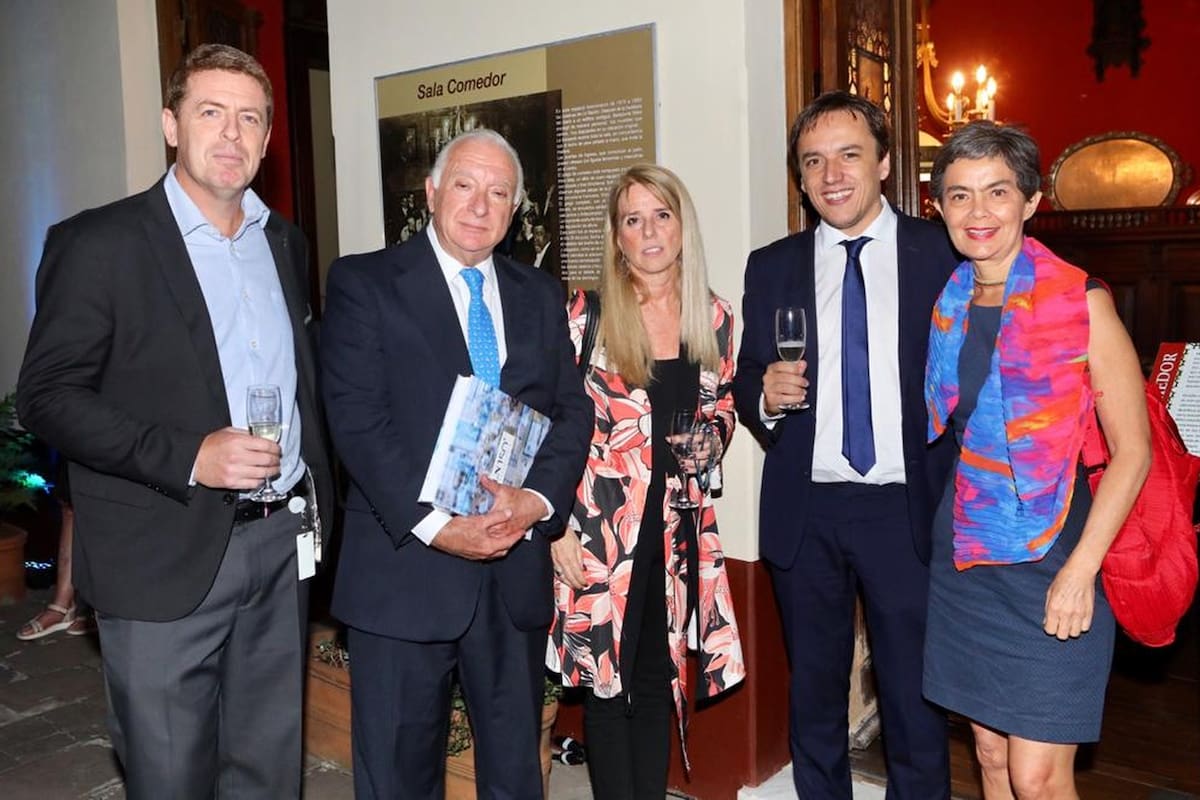 Gastón Roitberg, Norberto Frigerio, Gail scriven, José del Río y María Eugenia Estenssoro