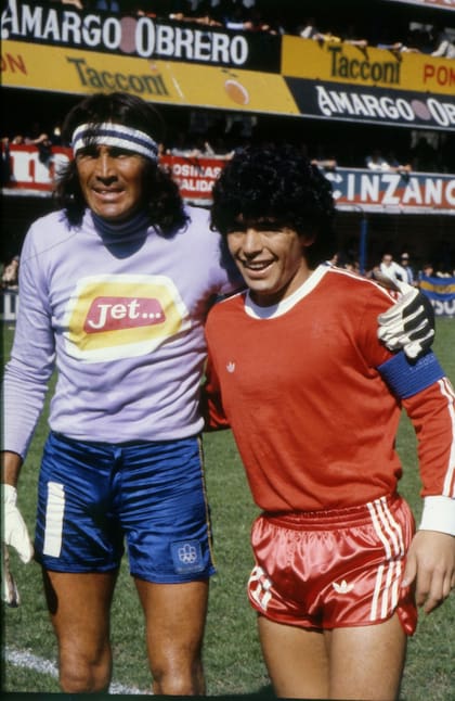 Gatti con Maradona, antes de un Boca-Argentinos en la Bombonera