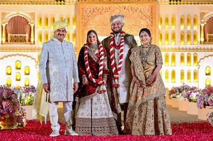 Gautam Adani y su familia