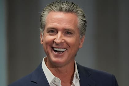 Gavin Newsom anunció una iniciativa que dará acceso al hogar a miles de californianos