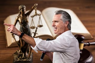 Newsom anunció un nuevo y acelerado proceso para contratar personal estatal