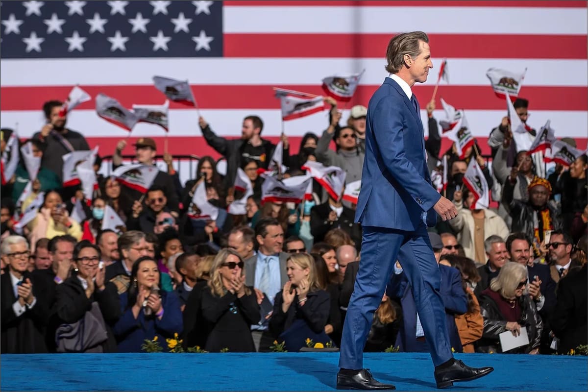 Gavin Newsom no podrá presentarse para una reelección este año debido a que la ley de California lo impide