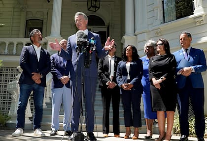 Gavin Newsom prepara una elección especial en noviembre para rediseñar los distritos de su estado