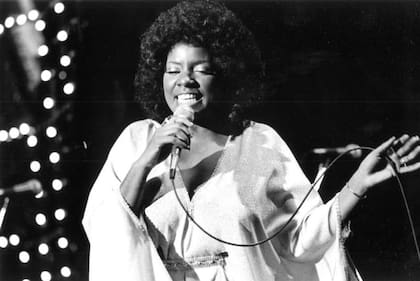 Gaynor empezó a cantar en la década de los 60 y el éxito de I Will Survive llegó en 1979.