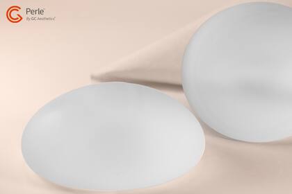 GC Aesthetics® anuncia una década de evaluación clínica de los implantes mamarios PERLE™