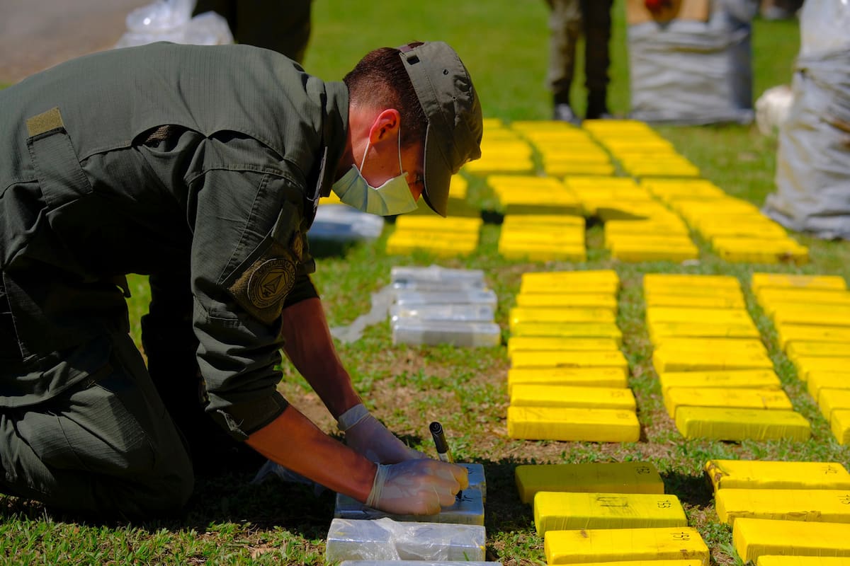 Gendarmería interceptó una camioneta cargada con 207 kilos de cocaína en la zona de Orán, Salta