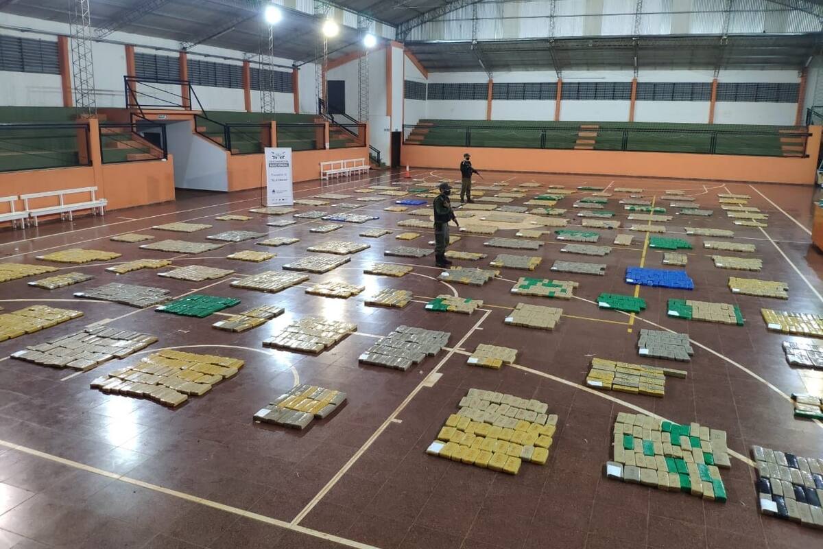 Gendarmería logró encontrar y decomisar más de 3.300 kilogramos de marihuana