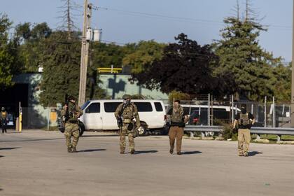 Generalmente, a los agentes del ICE se les ve vestidos con ropa de tipo militar y chalecos antibalas