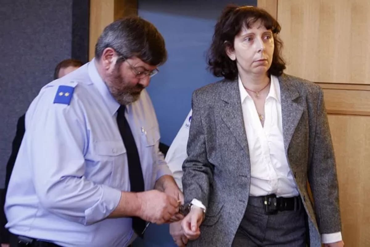 Genevieve Lhermitte en la corte, antes de ser juzgada en 2008