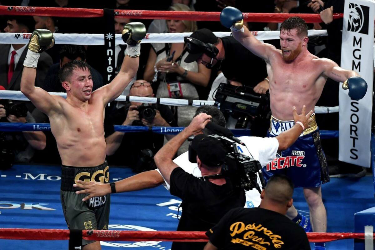 Gennady Golovkin y Saúl Canelo Alvarez en el final de la primera pelea, hace casi un año