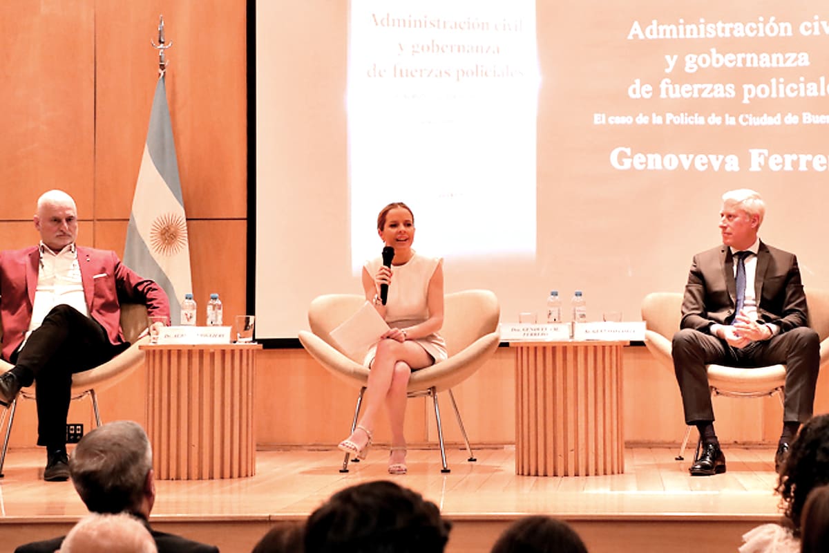 Genoveva Ferrero en la presentación de su libro