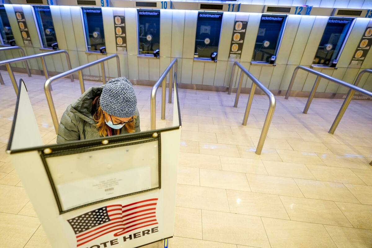 Gente votando en Nueva York