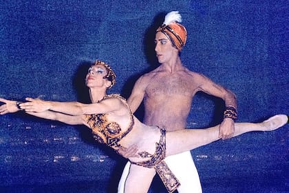 Con Norma Fontenla, en sus años del Colón