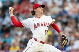 Mike Trout lidera el ataque y George Klassen logra su primera victoria: Angelinos vencen 5-2 a Rangers