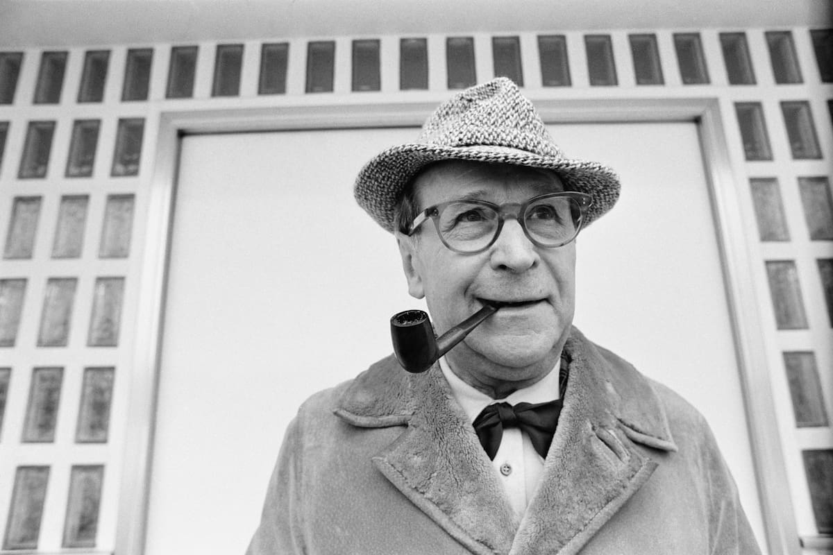 Georges Simenon creó al inmortal detective Jules Maigret