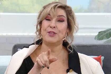 Georgina Barbarossa mostró qué regalo recibió como nominada a los Martín Fierro (Captura video)