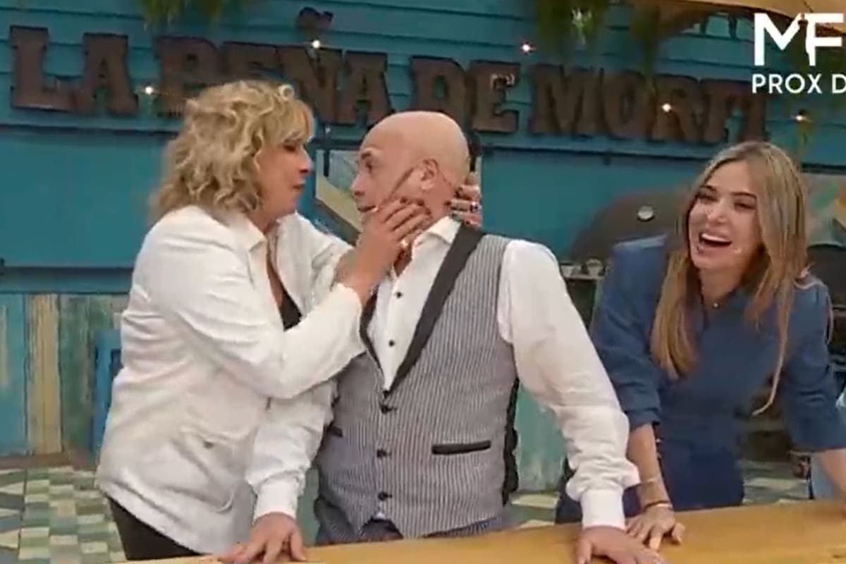 Georgina Barbarossa tuvo un lapsus al presentar al Bicho Gómez e hizo estallar de la risa a sus compañeros en La Peña de Morfi