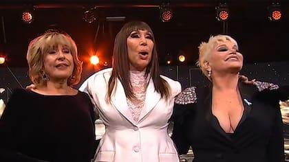 Georgina, Moria y Carmen se reconciliaron en los Martín Fierro