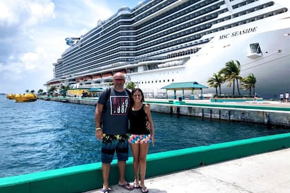 Georgina Parrota junto con Pablo, su pareja