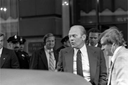 Gerald Ford sufrió dos intentos de asesinato en menos de 17 días en septiembre de 1975