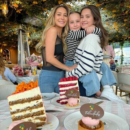 Geraldine Bazán con sus hijas Miranda y Elissa, producto de su relación con Gabriel Soto