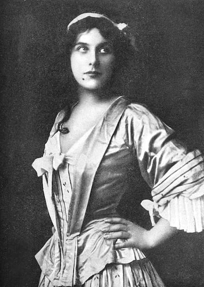 Geraldine Farrar como Manon en la ópera del mismo nombre