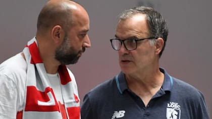 Gerard López llevó a Lille a Marcelo Bielsa, que duró apenas 13 partidos en la entidad del norte; el empresario español evaluó el paso del DT argentino como un fracaso, pero tiene los suyos en gestiones de clubes.
