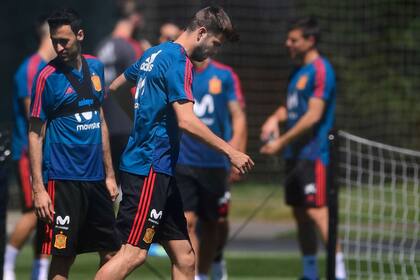 Gerard Piqué abandonó el entrenamiento