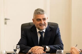 Investigan al extitular de Trenes Argentinos por coimas; aumenta el boleto de colectivo en el AMBA