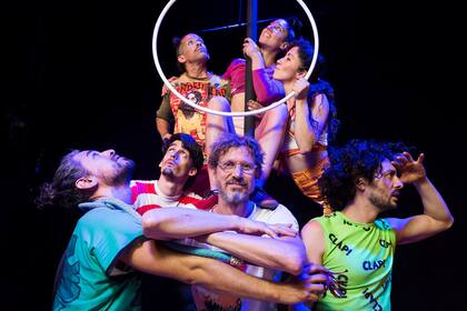 Gerardo Hochman y su nueva troupe de Nuevo circo