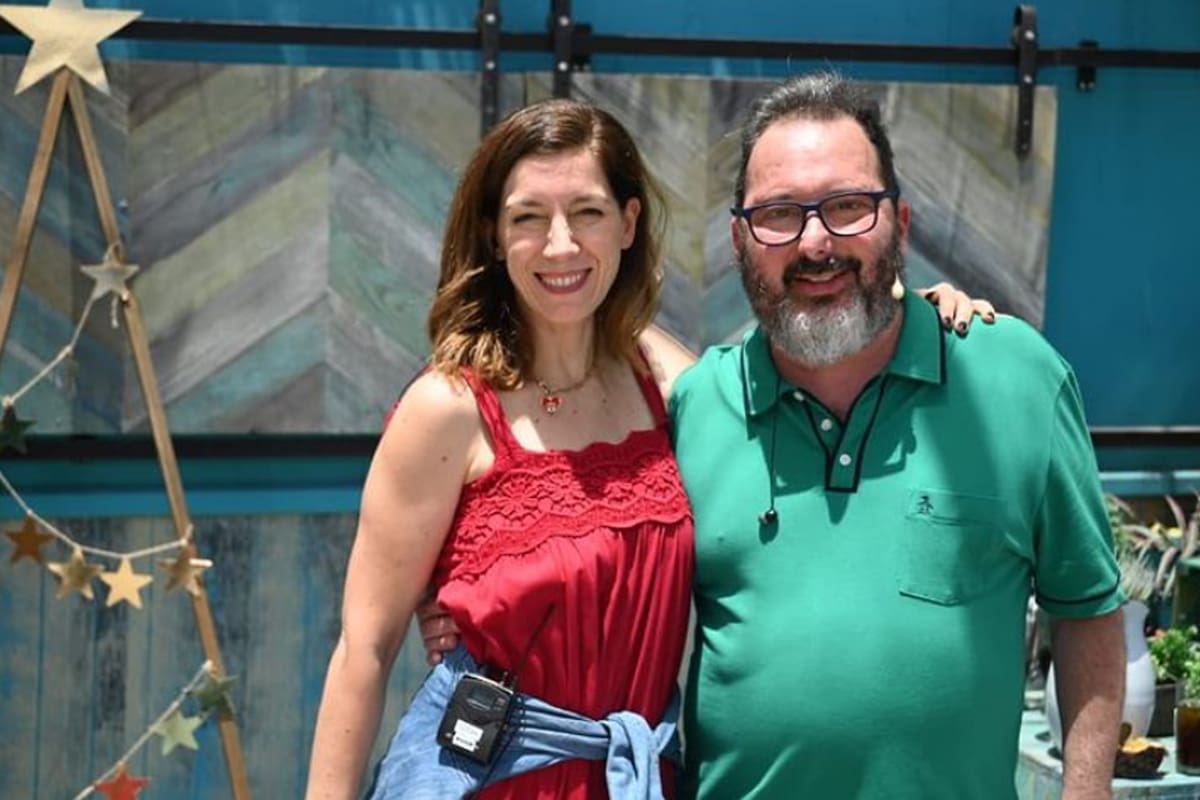 Gerardo Rozín junto a la locutora Eugenia Quibel, quien estuvo a su lado hasta el último día