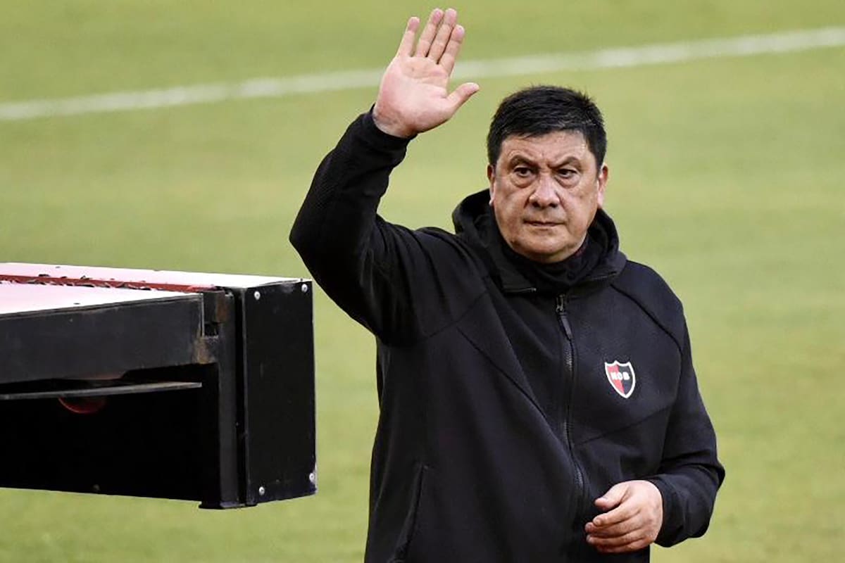 Germán Burgos dejó de ser el técnico de Newell's