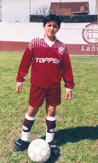 Germán Cano y sus comienzos en Lanús, donde casi no tuvo lugar en la primera división