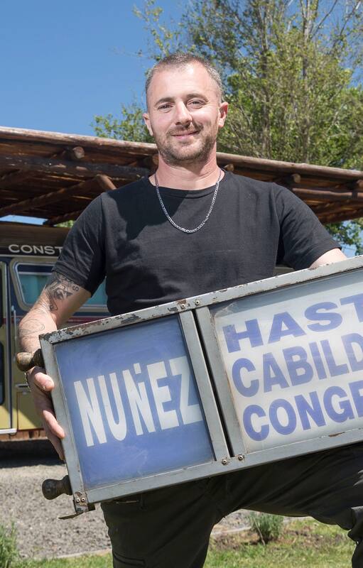 Germán Crimi heredó de su abuelo la pasión por los colectivos y hoy continúa la historia familiar con una original propuesta