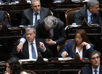 Germán Martínez y Cecilia Moreau, de UP