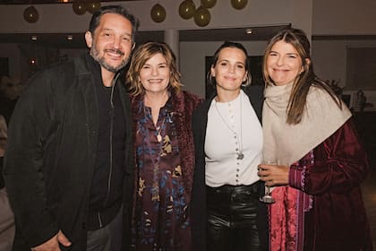 Germán Paoloski, Teresa, Sabrina Garciarena y Mariana Costantini