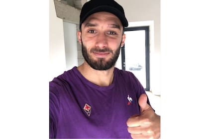 Germán Pezzella, el capitán de Fiorentina, fue el primer futbolista argentino que dio positivo de coronavirus