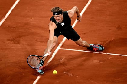 Zverev, que sufrió una grave lesión en Roland Garros, es desde hoy el 2° del ranking