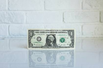 Gestiona tus finanzas: la cotización del dólar en México para el lunes 13 de mayo