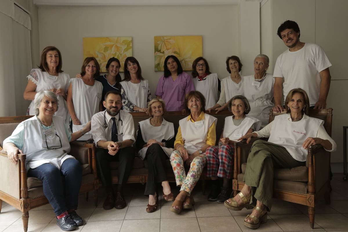 Gestionado por voluntarios, el hospice la Casa de la Bondad busca ser hogar y familia para personas que tienen una enfermedad sin tratamiento curativo posible