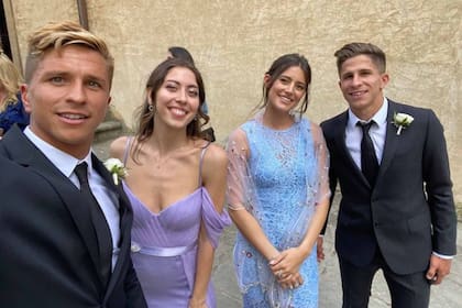 Gian Simeone, Asia Coppini -hermana de la novia-, Camila -una íntima amiga de los recién casados- y Giuliano Simeone.