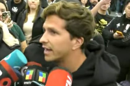 Gianluca, hermano de Giuliano Simeone, en Ezeiza