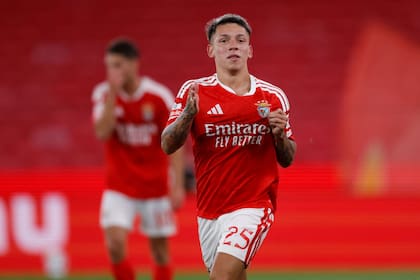 Gianluca Prestianni, el argentino que juega en Benfica, que se mide ante Celtic de Escocia