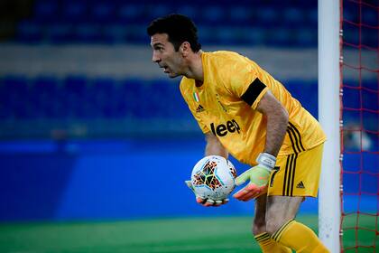Gianluigi Buffon apareció sobre el final para salvar a su equipo