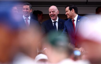 Gianni Infantino ríe junto al secretario de Estado de Estados Unidos, Marco Rubio; el presidente de FIFA ya considera que el actual es "el Mundial más exitoso de la historia".