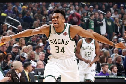 Giannis Antetokounmpo el jugador franquicia de Milwaukee Bucks quiere arrebatarle el trono a Golden State