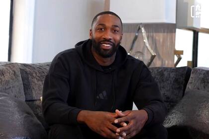 Gilbert Arenas, exjugador de la NBA que ganó la lotería con la "ayuda" de un homeless y el empleado de una agencia.