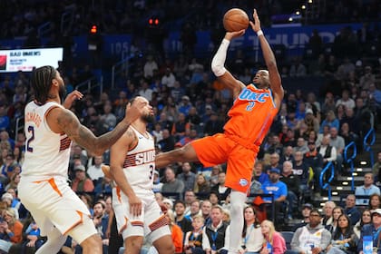 Gilgeous-Alexander anota 28 y Thunder iguala el mejor inicio de la NBA con paliza 138-89 sobre Suns