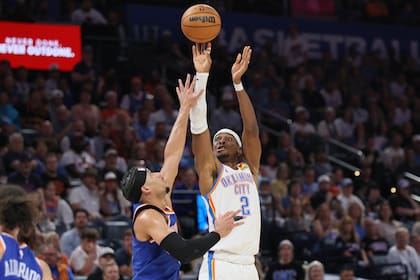 Gilgeous-Alexander anota 30 puntos y cierra fuerte en triunfo del Thunder 111-100 ante Knicks