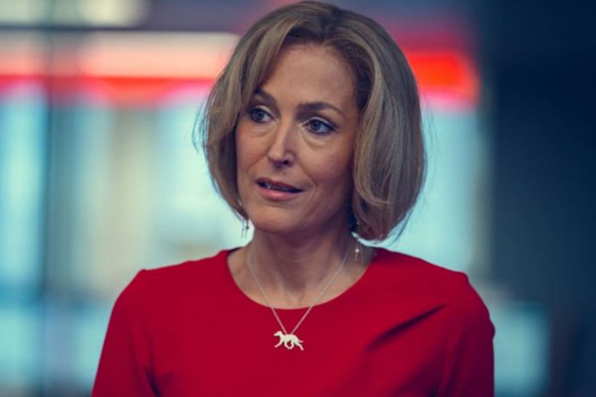 Gillian Anderson interpreta a Emily Maitlis en la película que recrea la entrevista de la periodista con el príncipe Andrés